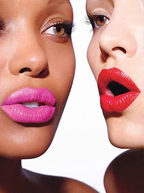 red bright lips