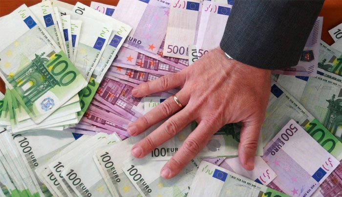 Από κόσκινο καταθέσεις και άλλα περιουσιακά στοιχεία - Φόρος-φωτιά 33% για τα αδήλωτα εισοδήματα