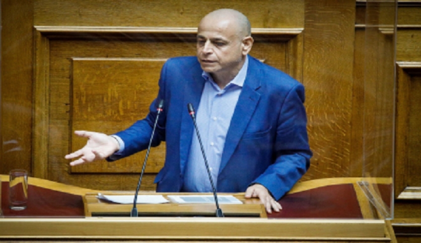 Ν. Σαντορινιός: Οι νησιώτες απαιτούν την εφαρμογή και αναβάθμιση του Μεταφορικού Ισοδυνάμου και όχι την απαξίωσή του
