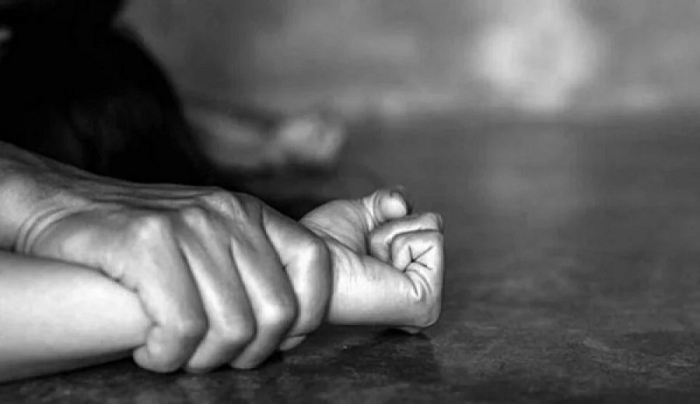 Σοκάρουν οι μαρτυρίες για τον ηθοποιό: Bίασε την ανήλικη λίγη ώρα μετά την απόπειρα αυτοκτονίας της
