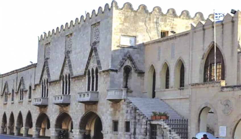 Διευθύντρια του γραφείου του περιφερειάρχη Νοτίου Αιγαίου η κ. Ολυμπία Δημοπούλου