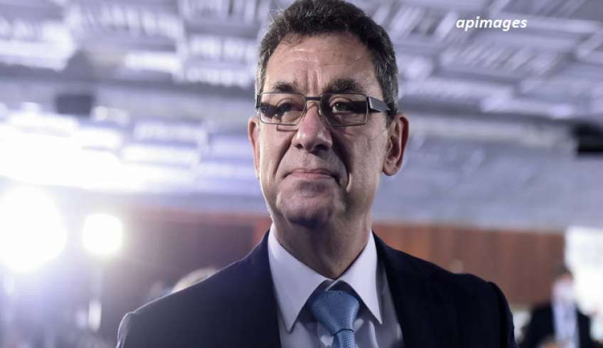 Αποκάλυψη του Άλμπερτ Μπουρλά: «Είμαστε κοντά στον στόχο για τη θεραπεία του καρκίνου»