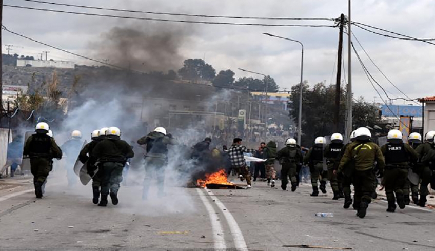 Προσφυγικό : Καζάνι που βράζει η Μόρια – Η ΕΛ.ΑΣ. στέλνει ενισχύσεις στη Λέσβο