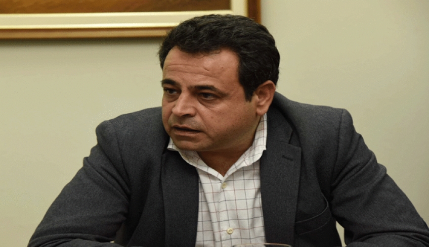 Ν. Σαντορινιός: Για ό,τι συμβαίνει αυτή τη στιγμή στα νησιά την ευθύνη την έχει προσωπικά ο κ. Μητσοτάκης