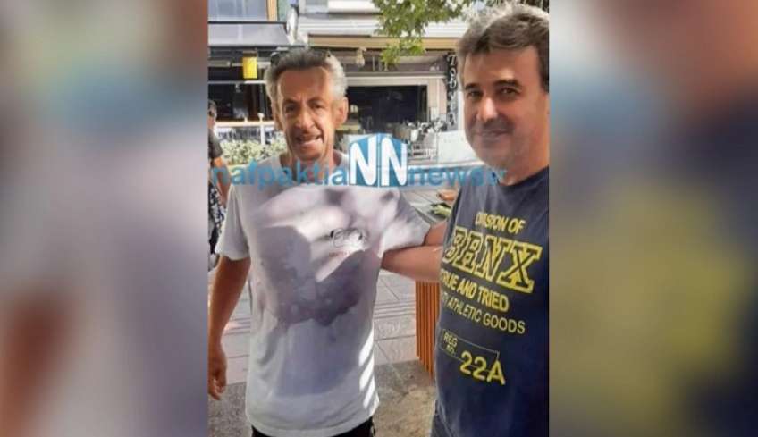 Στη Ναύπακτο ο Σαρκοζί - Έβγαλε σέλφι με κατοίκους