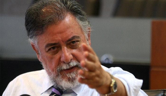 Πανούσης: Με έριξαν στο στόμα του λύκου