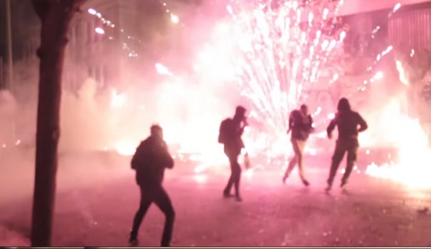 Φωτορεπόρτερ καταγγέλλει ξυλοδαρμό από αγνώστους στα Εξάρχεια