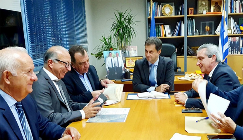 Επί νέας βάσης η συγκροτημένη διαχείριση των ζητημάτων της Σαντορίνης, από Υπουργείο Τουρισμού, Περιφέρεια και Δήμο