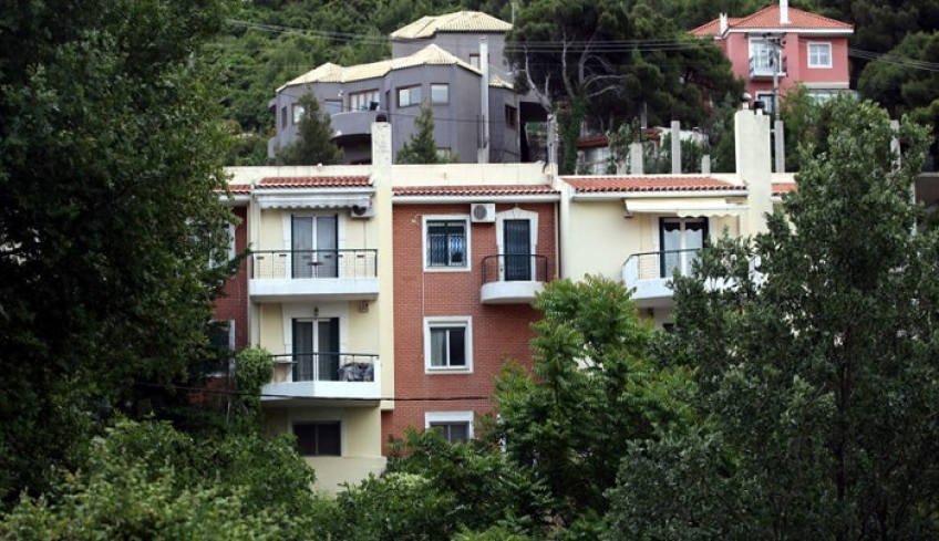 Ρύθμιση στεγαστικού με 100 ευρώ αλλά και ρήτρα… ακινήτου – Η πρόταση των τραπεζών στους οφειλέτες «κόκκινων» δανείων