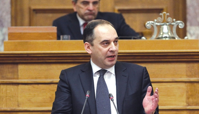 Πλακιωτάκης: Πλωτά ασθενοφόρα για τα νησιά το καλοκαίρι