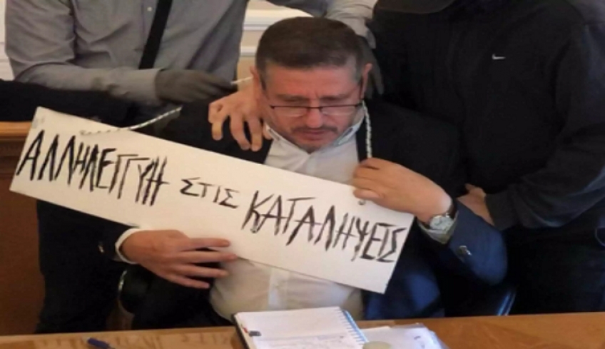 Έξαλλοι Κεραμέως – Χρυσοχοΐδης με την αλήτικη επίθεση στον πρύτανη της ΑΣΟΕΕ