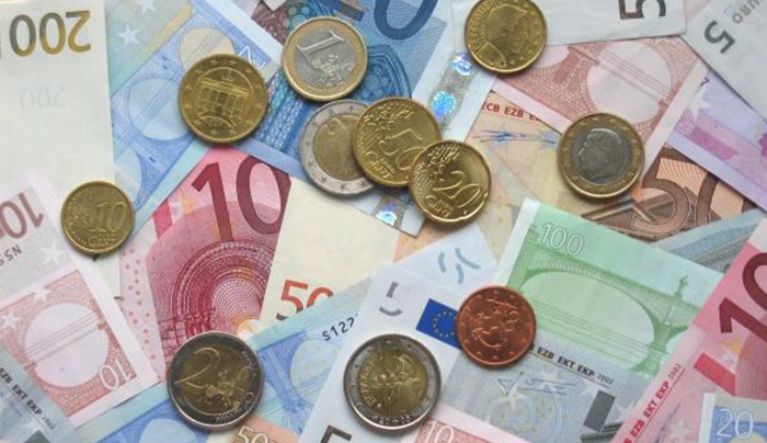 Τα Ταμεία ροκανίζουν το πρωτογενές πλεόνασμα