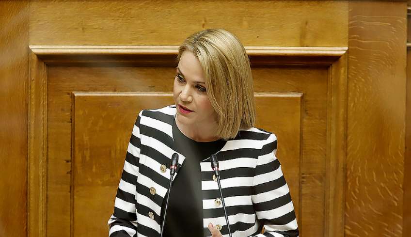 Οι προτάσεις για νέες ακτοπλοϊκές συνδέσεις της Αστυπάλαιας στη Βουλή από τη Μίκα Ιατρίδη