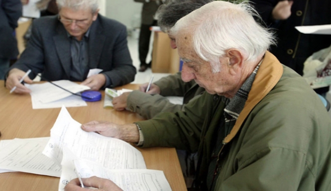 “Παγώνουν” νόμοι και διατάξεις για τις συντάξεις