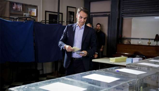 Εσωκομματικές εκλογές ΝΔ: Αντίστροφη μέτρηση με παρασκήνιο και στοιχήματα για το κόμμα