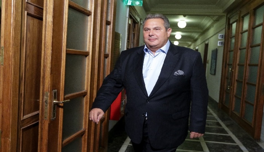 Νέες απειλές Καμμένου σε Τσίπρα: «Δεν θέλω χάρες - Πάρε αστυνομικούς και τα προνόμια, υπάρχουν και Ελληνες»