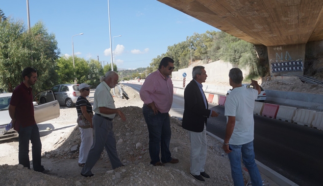 Ο Περιφερειάρχης κ. Γιωργος Χατζημάρκος στα εκτελούμενα έργα στην εθνική οδό Ρόδου - Λίνδου, με στόχο την επίσπευση των εργασιών τους