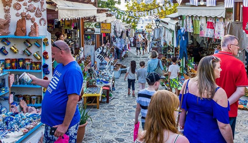 Αυξημένες κατά 15,2% οι αφίξεις αλλοδαπών τουριστών τον Αύγουστο 2018 στο αεροδρόμιο της ΚΩ