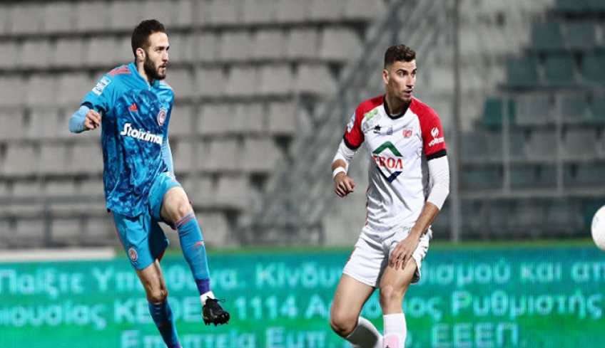 Super League: Ο Ολυμπιακός πέρασε με... φόρα (1-2) και από τον Βόλο