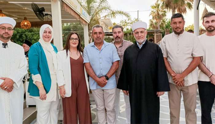 Σε εορταστικό κλίμα η συνάντηση για την υποδοχή του Κουρμπάν Μπαϊράμι στο «Nissi Beach»