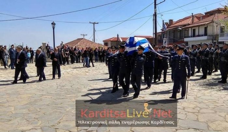 Σε λαϊκό προσκήνυμα η σορός του σμηναγού Μπαλταδώρου