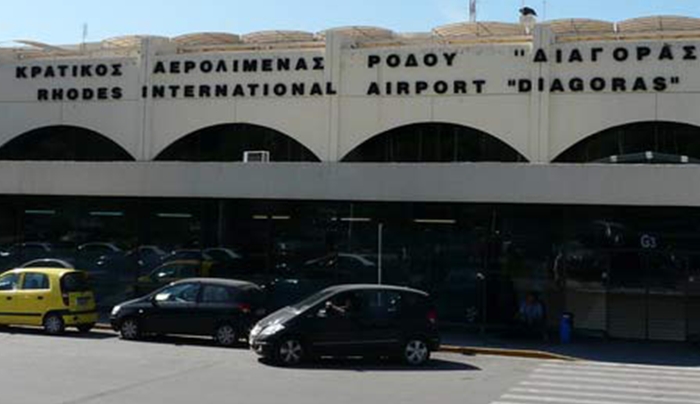 Η  Ryanair προσφέρει ναύλους από Αθήνα προς Ρόδο και από Ρόδο προς Αθήνα από 9,99 €!