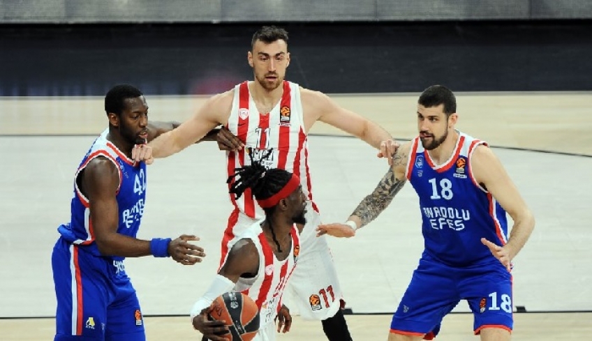 Euroleague, Εφές-Ολυμπιακός 75-65: Τα έχασε όλα στην Πόλη