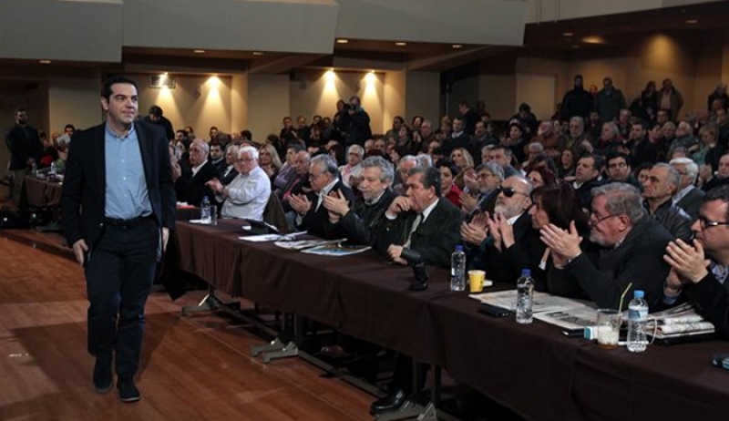 Οι «53+» στην ΚΕ: Συμμαχίες «παρά φύσιν» γέρνουν τη ζυγαριά προς τα δεξιά