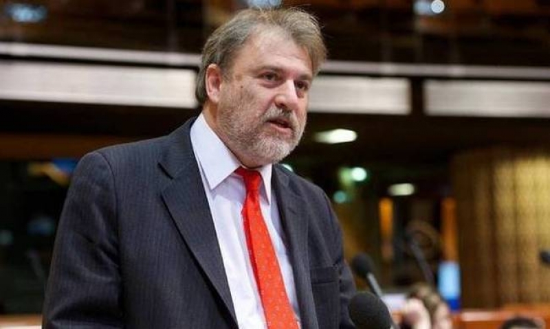 Νότης Μαριάς: Η αύξηση της φτώχειας και το «προσφυγικό» είναι οι κυριότερες αιτίες της ανόδου της άκρας δεξιάς στη Γερμανία