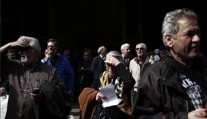 «Πάγωμα» στις συντάξεις κρύβει το πολυνομοσχέδιο