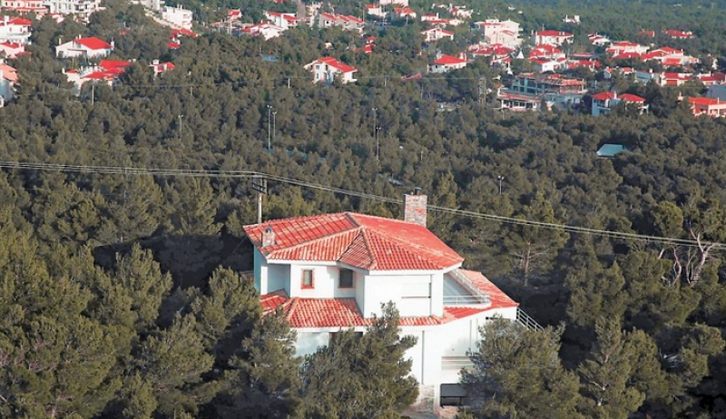 Ανατολική Αττική-πυρκαγιές: Προς κατεδάφιση 3.185 αυθαίρετα