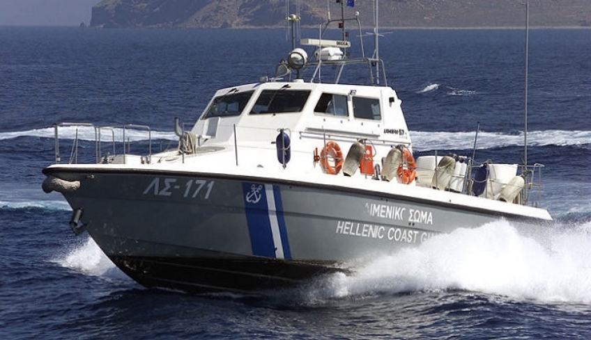Λιμενικοί πυροβόλησαν στον αέρα για να σταματήσουν διακινητή στην Κω