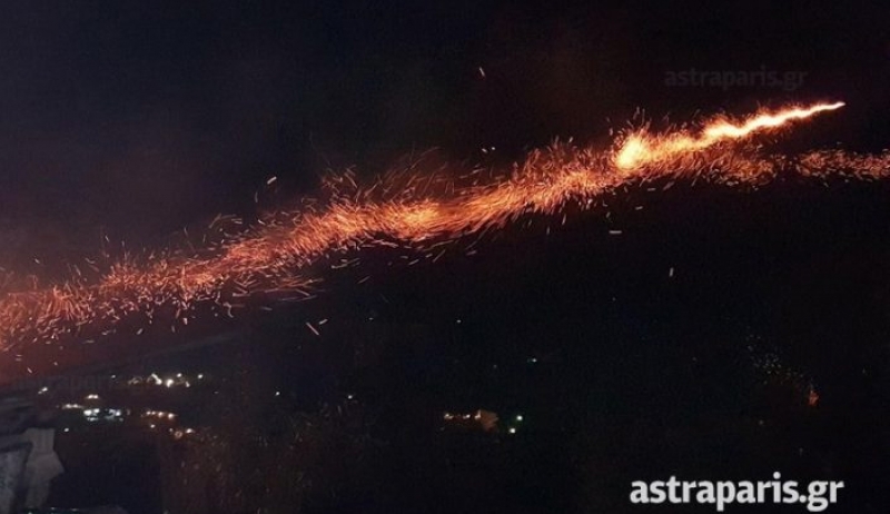 Εντυπωσιακά στιγμιότυπα από τον ρουκετοπόλεμο στη Χίο