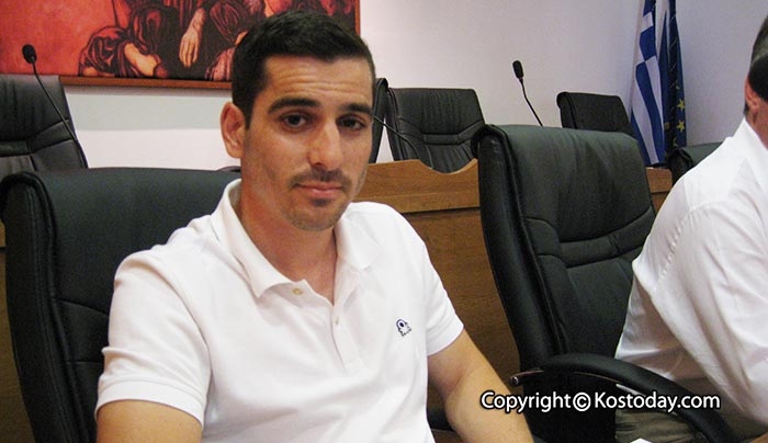 Γ. Κοκαλάκης: Απαράδεκτη η αγκυροβολία πλοίων διακινητών μεταναστών σε κεντρικό σημείο του Εμπορικού Λιμένα ΚΩ