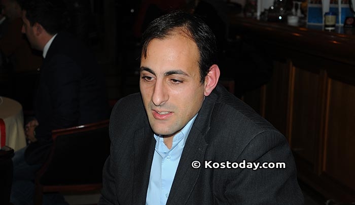 Ο κ. Καματερός επιβεβαίωσε για ακόμη μία φορά ότι αγνοεί πλήρως πως είναι ενταγμένος στην κυβερνητική πλειοψηφία