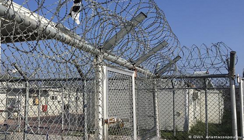 Προσφυγικό: Σκληραίνει τη στάση της η κυβέρνηση παρά την οργή των νησιωτών