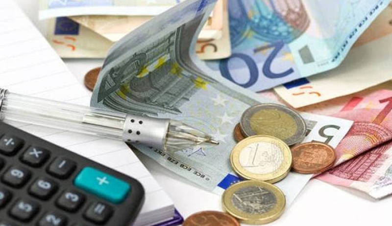 Ληξιπρόθεσμες οφειλές: Ευνοϊκές διατάξεις για οφειλέτες και αναβολή του τόκου ανά ημέρα