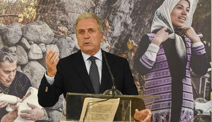 Αβραμόπουλος: Σε τέσσερις εβδομάδες θα πρέπει να είναι έτοιμα τα Hotspots