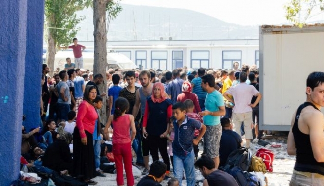 Πλήγμα στην οικονομία των νησιών, λένε οι τουριστικοί πράκτορες, το προσφυγικό-μεταναστευτικό πρόβλημα