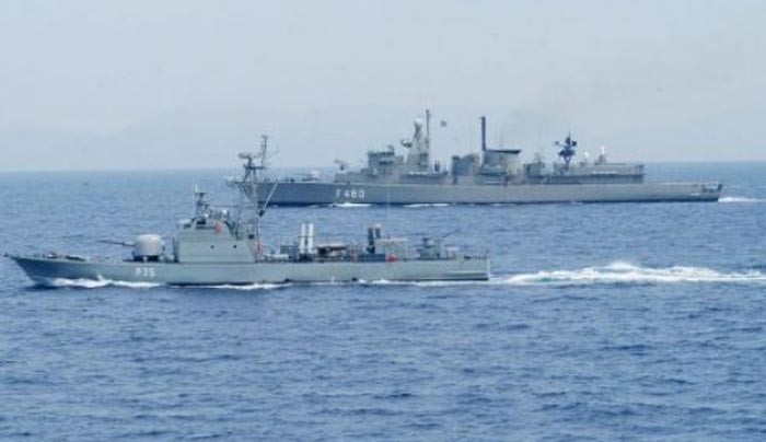 Απίστευτη ΠΡΟΚΛΗΣΗ στο Αιγαίο! Το Τουρκικό "Τσεσμέ" βρίσκεται "μια ανάσα" από τον Άη Στράτη συνοδεία πολεμικών πλοίων!