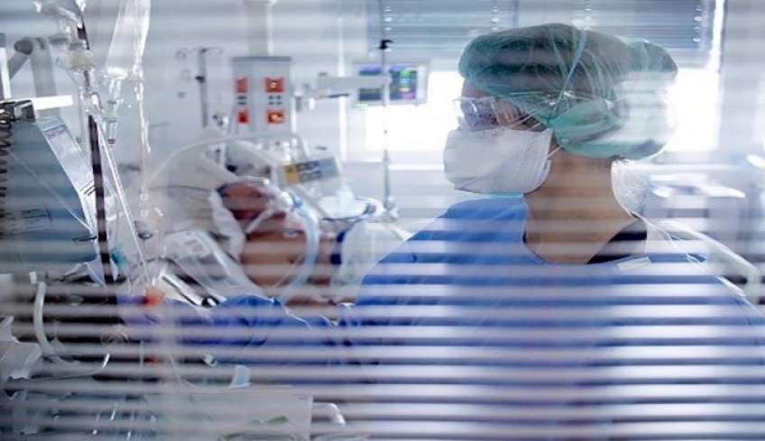 Κορωνοϊός: 13.306 κρούσματα, 2.743 επαναλοιμώξεις, 28 θάνατοι και 103 διασωληνωμένοι