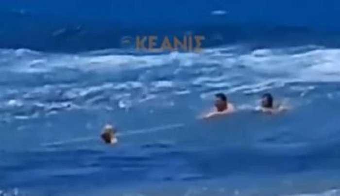 Εφιαλτικές στιγμές στην Κρήτη: Κινδύνευσαν να πνιγούν δύο παιδάκια μαζί με τον πατέρας τους [Βίντεο]