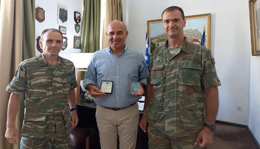 Επίσκεψη απερχόμενου Διοικητή του 588 ΤΕ στο δήμαρχο Λέρου