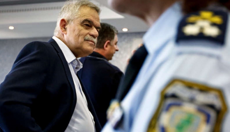 Αλλοδαποί στην Αστυνομία! Τι προανήγγειλε ο Τόσκας