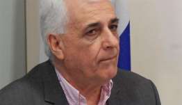 Κ. Καϊσερλης: Πρώτη μέρα στο Παγκάκι του Κάστρου και να ο Δε Λαστικ με τον Αλέξη δίπλα