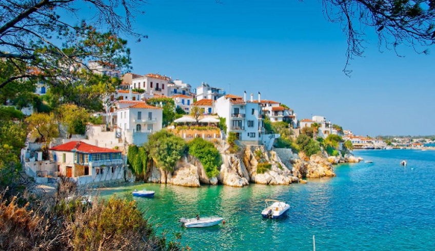 Σχέδιο για μονιμοποίηση των χαμηλών συντελεστών ΦΠΑ στον τουρισμό