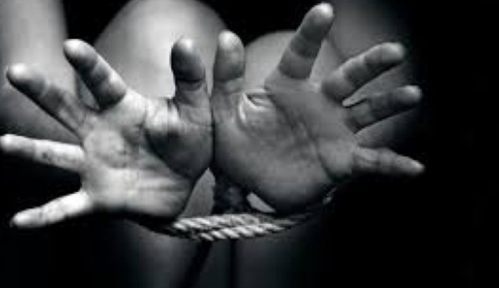 Μαρτυρίες που συγκλονίζουν από θύματα trafficking στην Ελλάδα