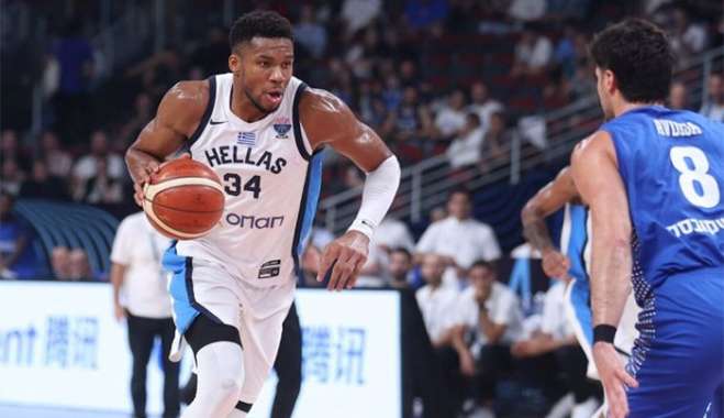 Στους «8» του Eurobasket η Ελλάδα- Κέρδισε 84-79 το Ισραήλ με "διαστημικό" Αντετοκούμπο