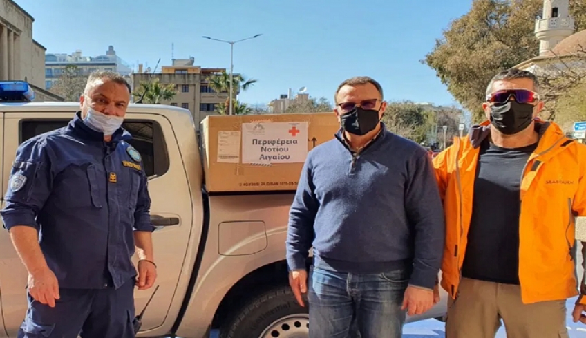 Παράδοση υγειονομικού υλικού από την Περιφέρεια στην ομάδα ειδικών αποστολών του Λιμεναρχείου Ρόδου και στον Σύλλογο Αιμοδοτών «Άγιος Εφραίμ»
