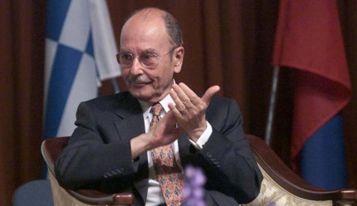"Έφυγε" ο πρώην Πρόεδρος της Δημοκρατίας Κωστής Στεφανόπουλος